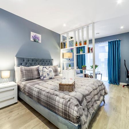 Private Double Bd With Optional Balcony, 15 Mins To London Cc Apartment Bagian luar foto