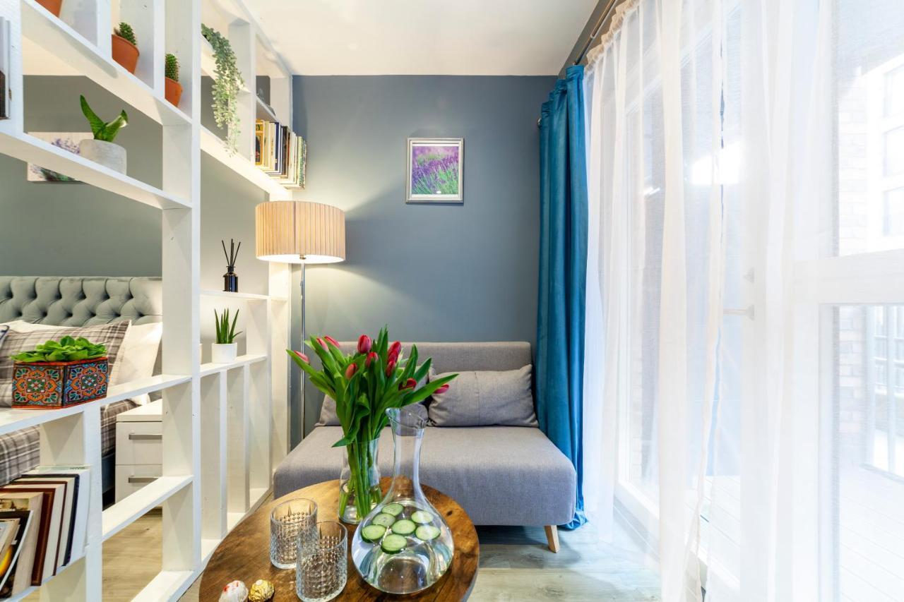 Private Double Bd With Optional Balcony, 15 Mins To London Cc Apartment Bagian luar foto